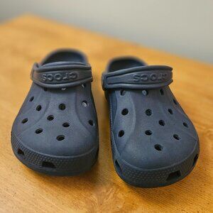 Crocs Kids Navy Blue Size 1 EUC